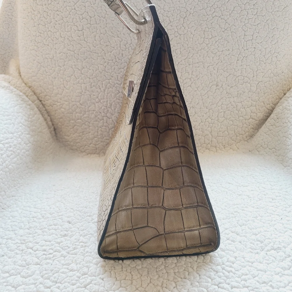 Claudia Firenze Croc Embossed Leather Handbag - Picture 3 of 12